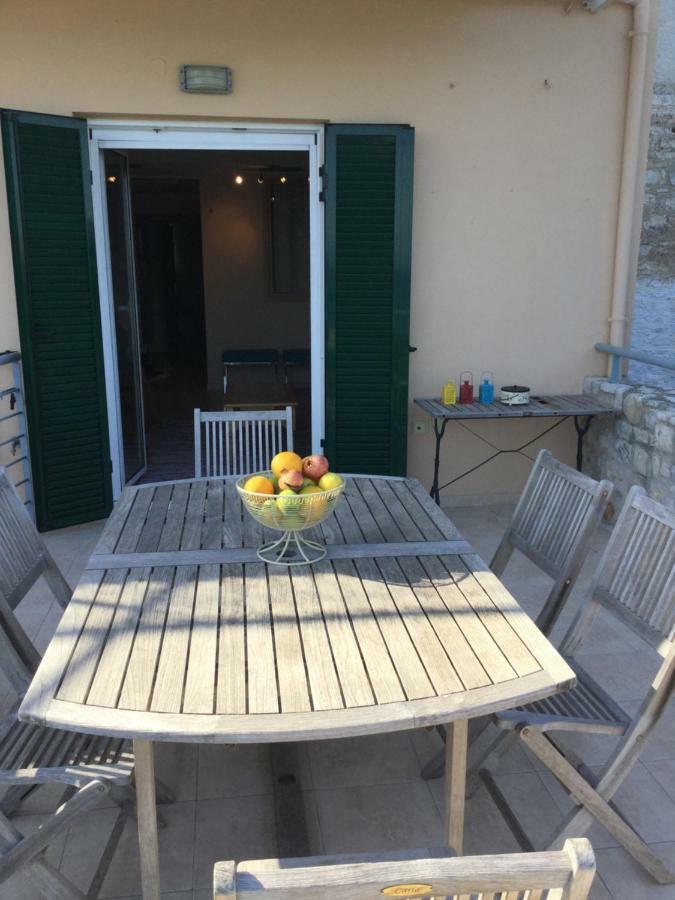 Seafront Apartment Ιι In Kiveri, Near Nafplion. Kivérion Exterior foto