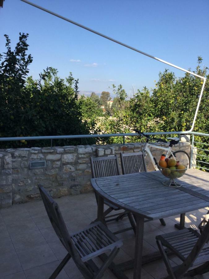 Seafront Apartment Ιι In Kiveri, Near Nafplion. Kivérion Exterior foto